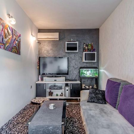Cool Cozy Apartment สปลิท ภายนอก รูปภาพ