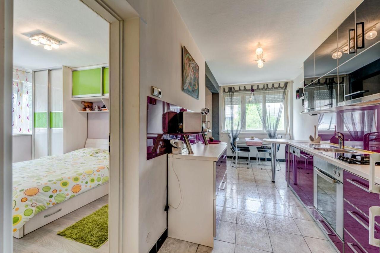 Cool Cozy Apartment สปลิท ภายนอก รูปภาพ