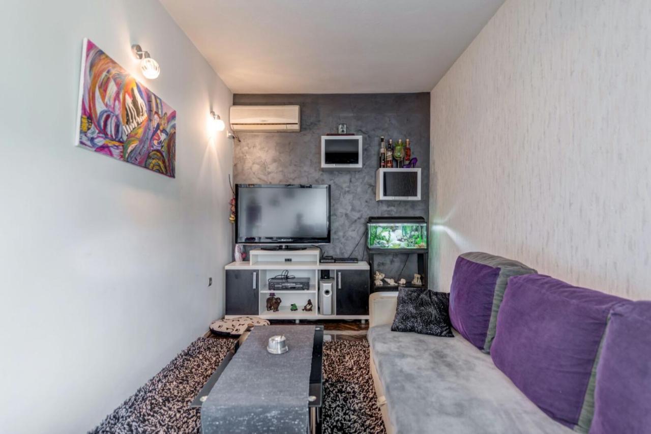 Cool Cozy Apartment สปลิท ภายนอก รูปภาพ